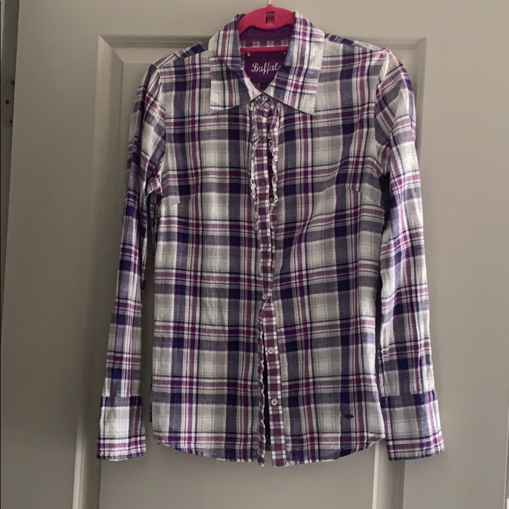 Buffalo shirt. Size S